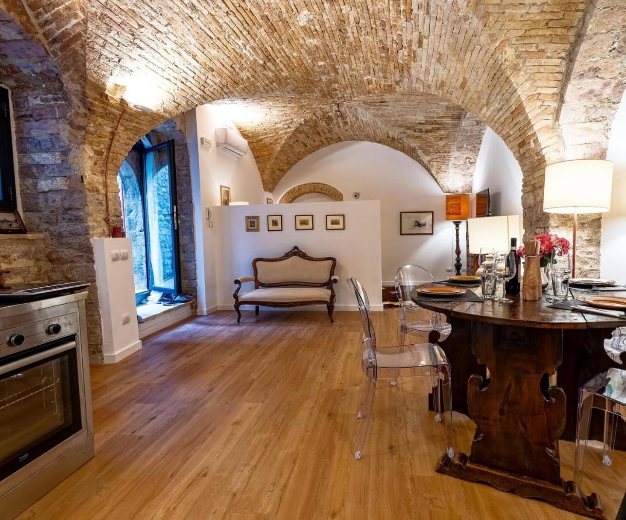 Saint Francis Apartment Assisi Esterno foto